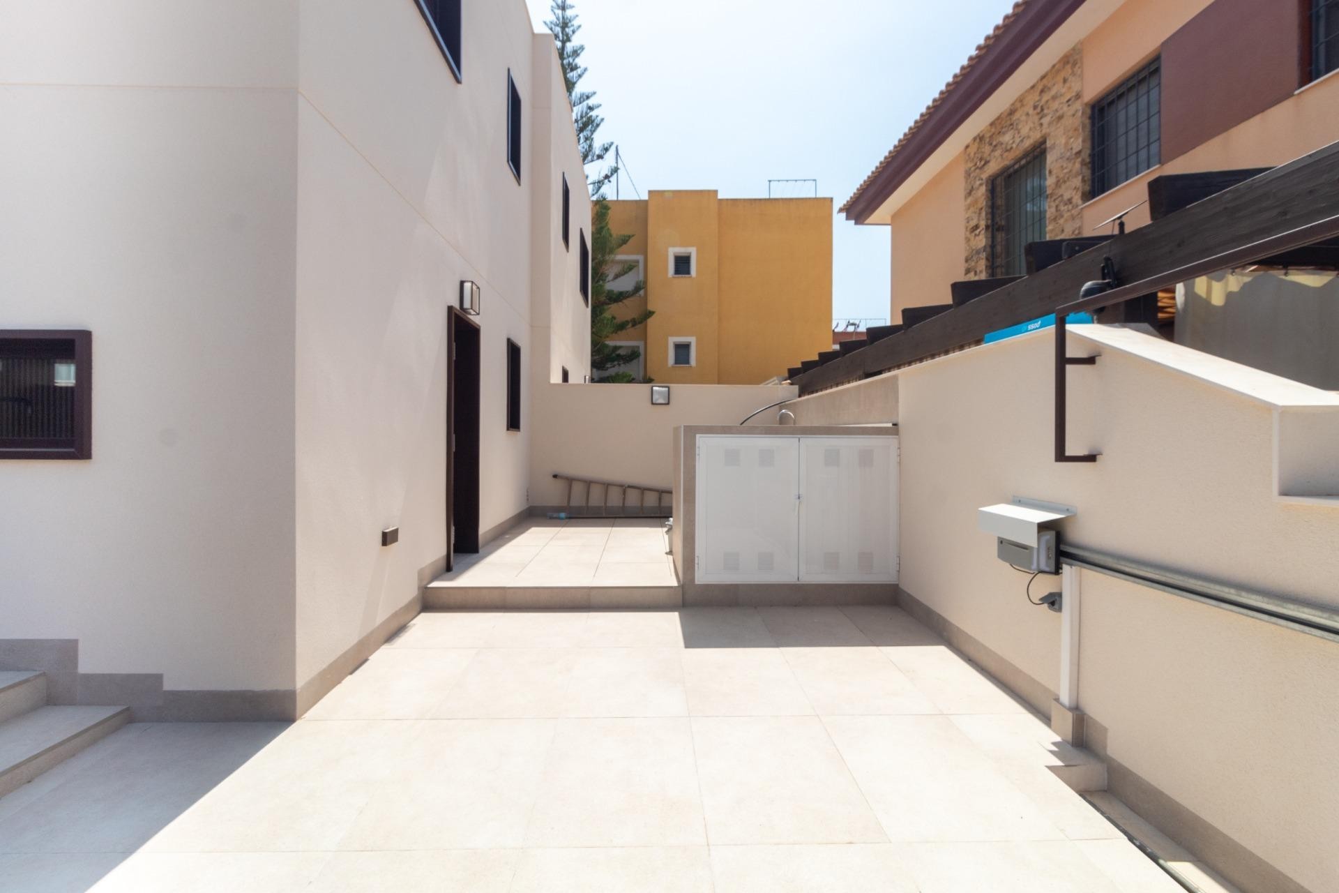 Resale - Villa -
Santiago de la ribera - Playa de santiago de la ribera