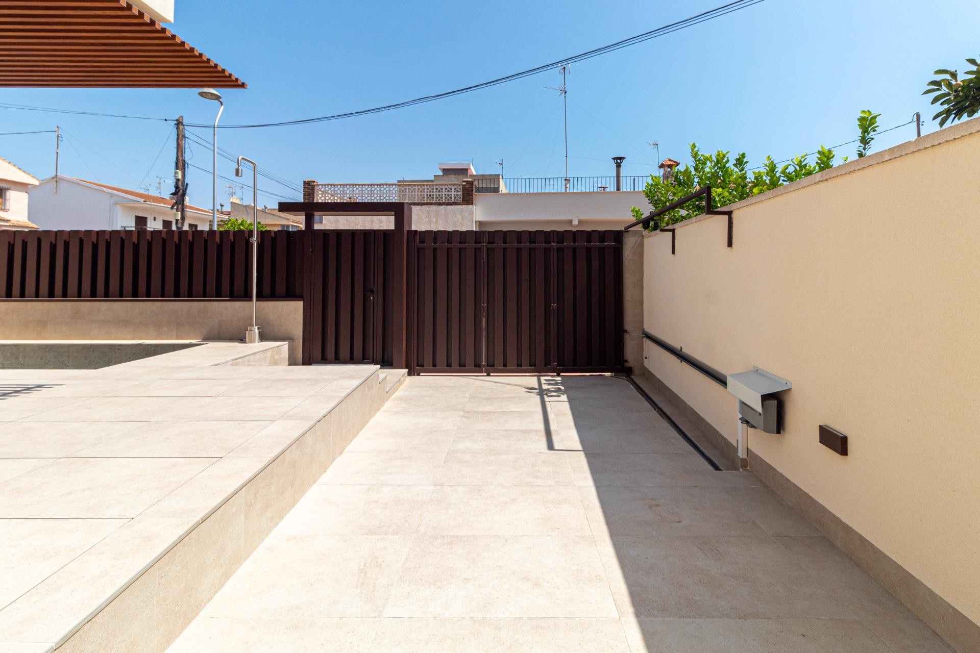 Resale - Villa -
Santiago de la ribera - Playa de santiago de la ribera