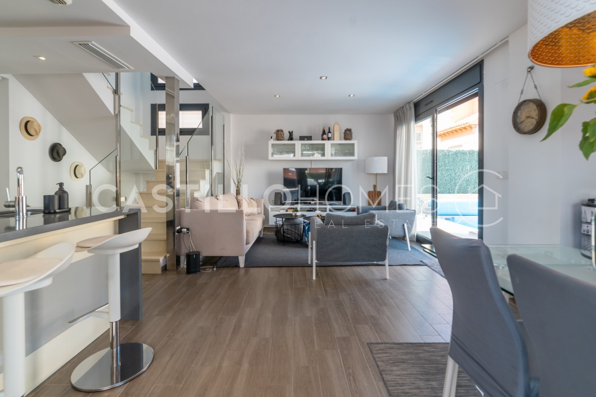 Resale - Villa -
Torrevieja - Aguas nuevas 1