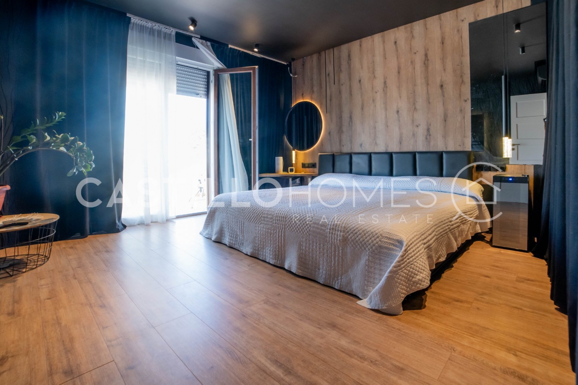 Resale - Villa -
Torrevieja - El chaparral