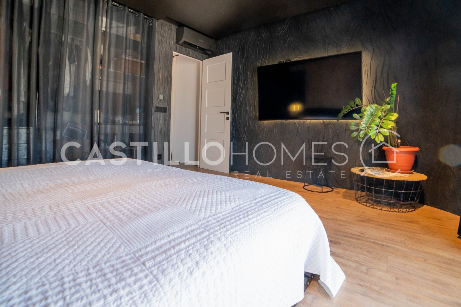 Resale - Villa -
Torrevieja - El chaparral