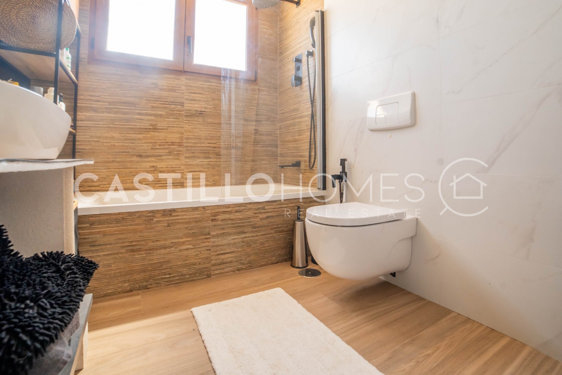 Resale - Villa -
Torrevieja - El chaparral