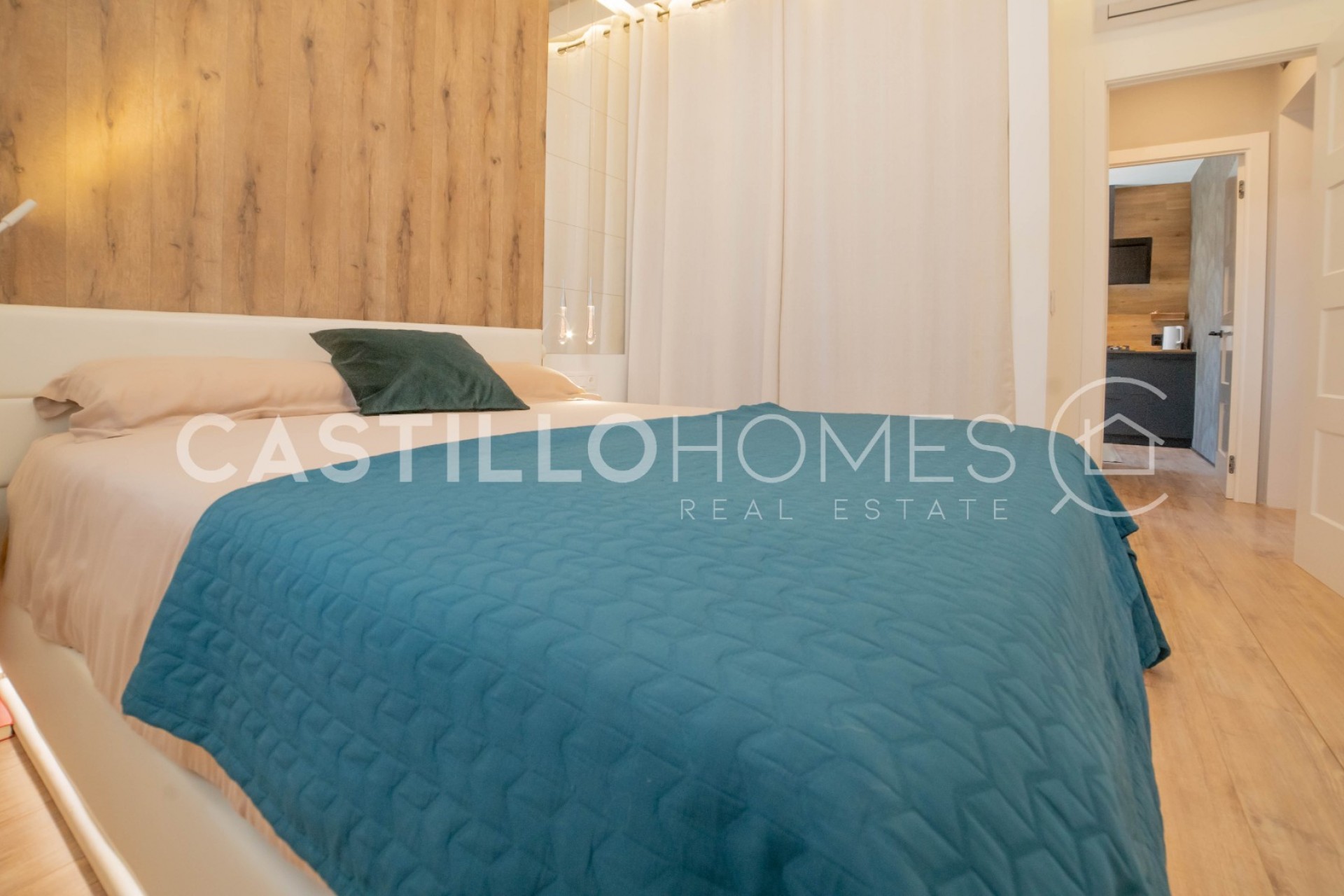 Resale - Villa -
Torrevieja - El chaparral