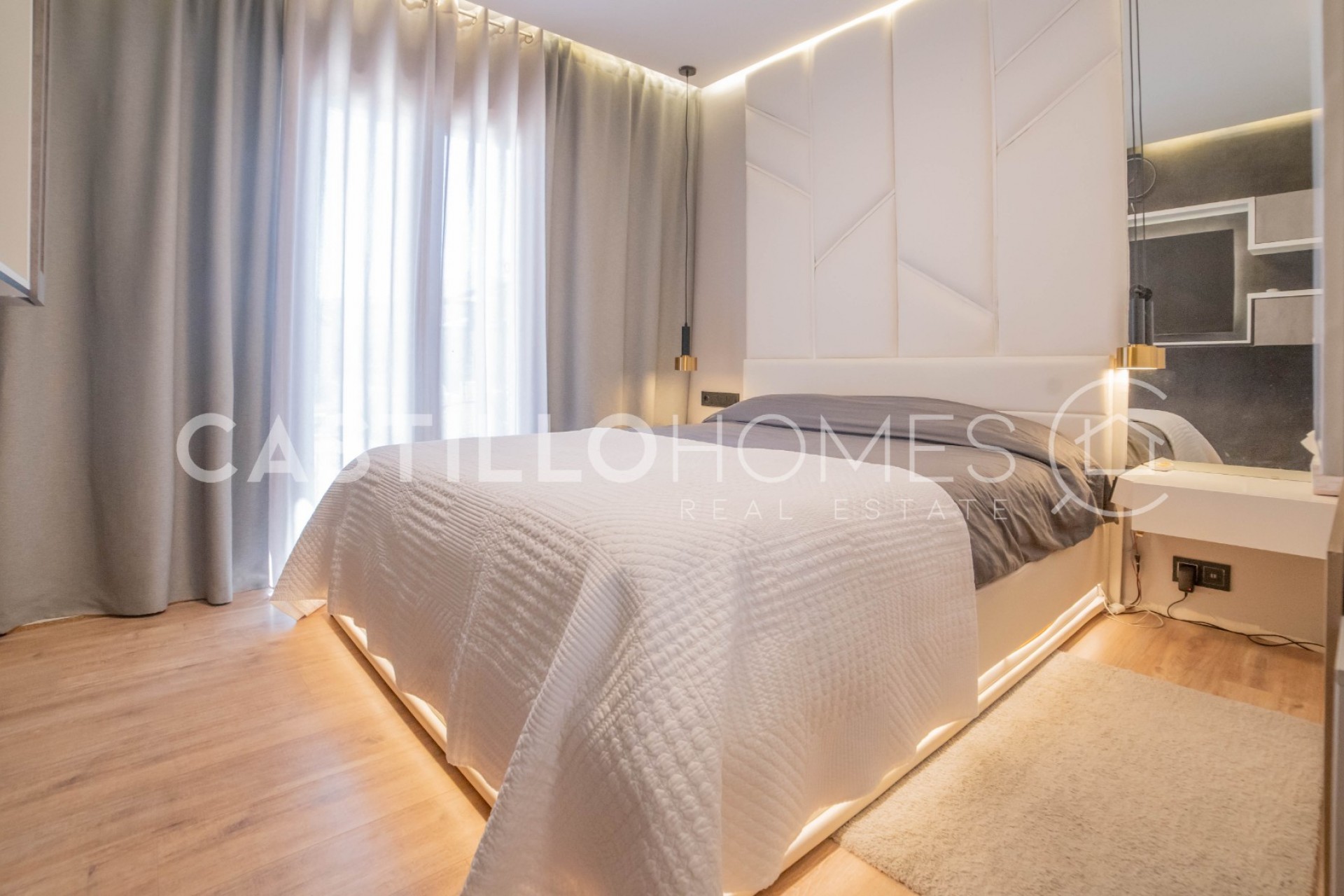 Resale - Villa -
Torrevieja - El chaparral