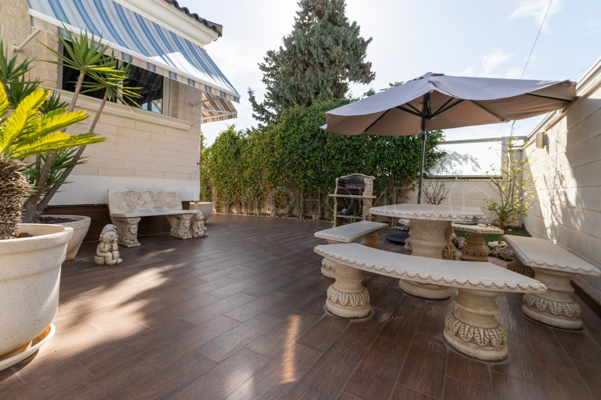 Resale - Villa -
Torrevieja - La Mata