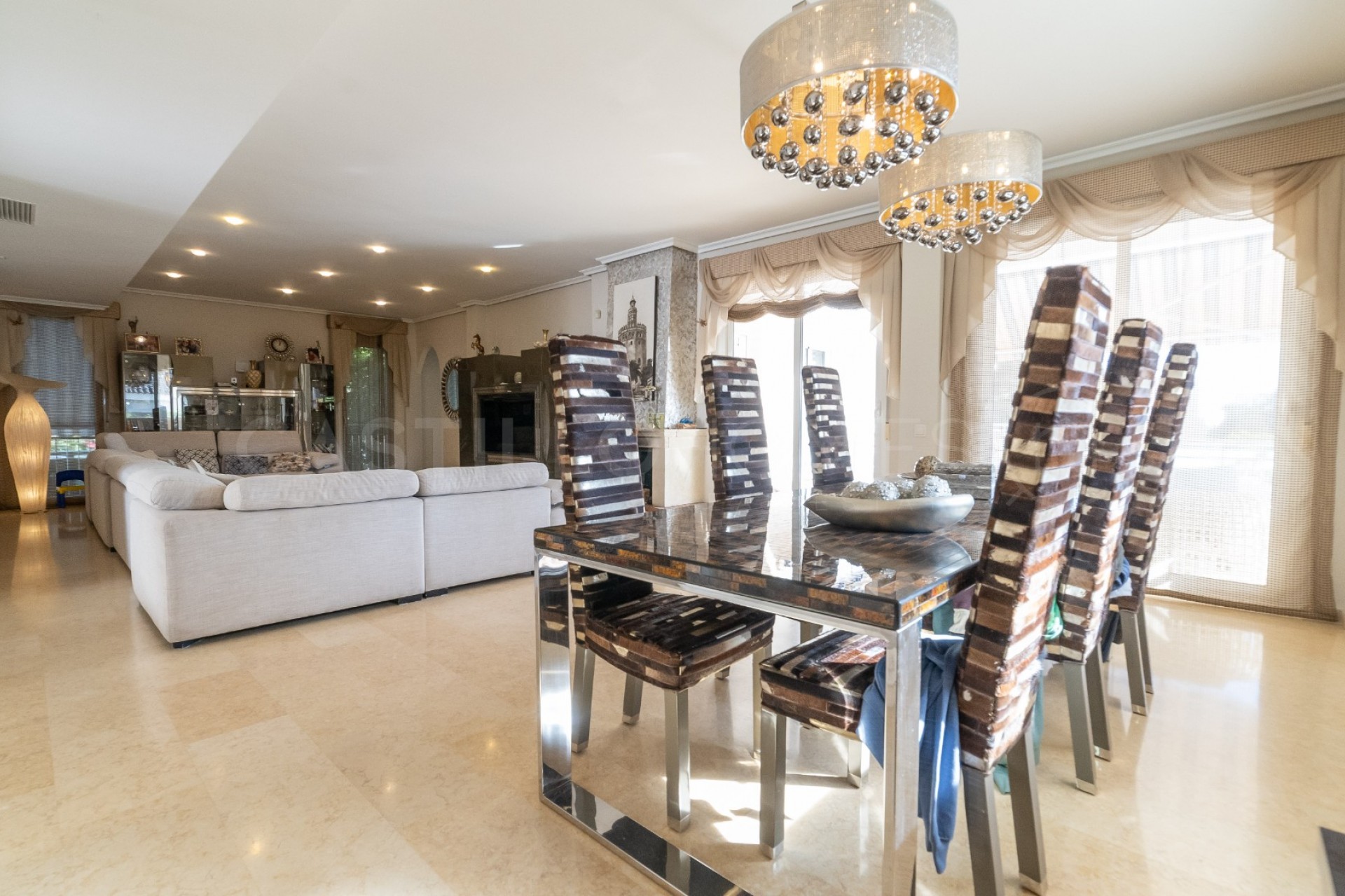 Resale - Villa -
Torrevieja - La Mata