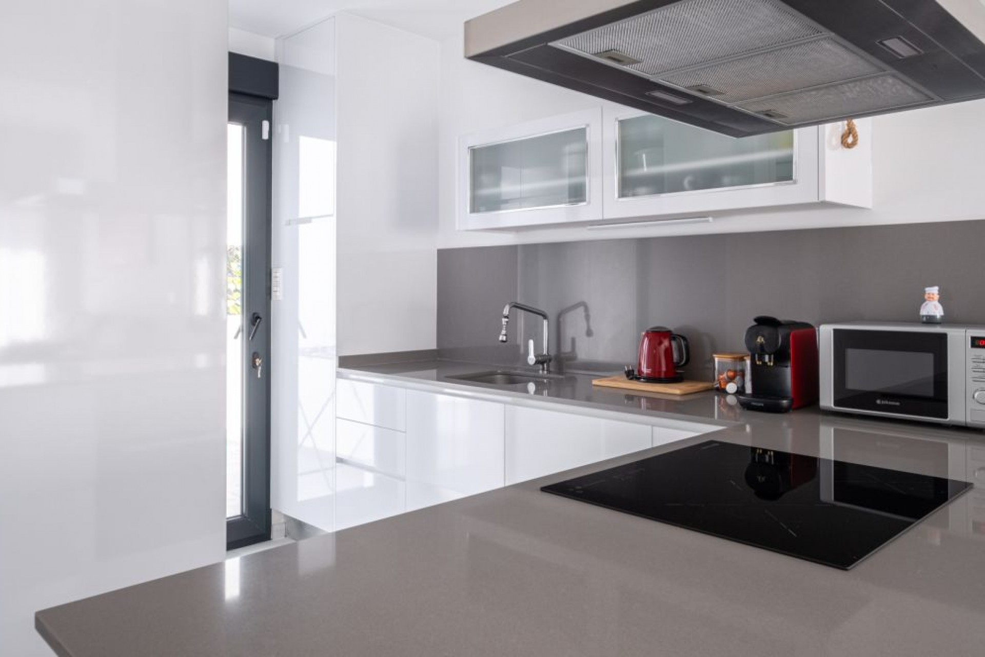 Resale - Villa -
Torrevieja - La Siesta