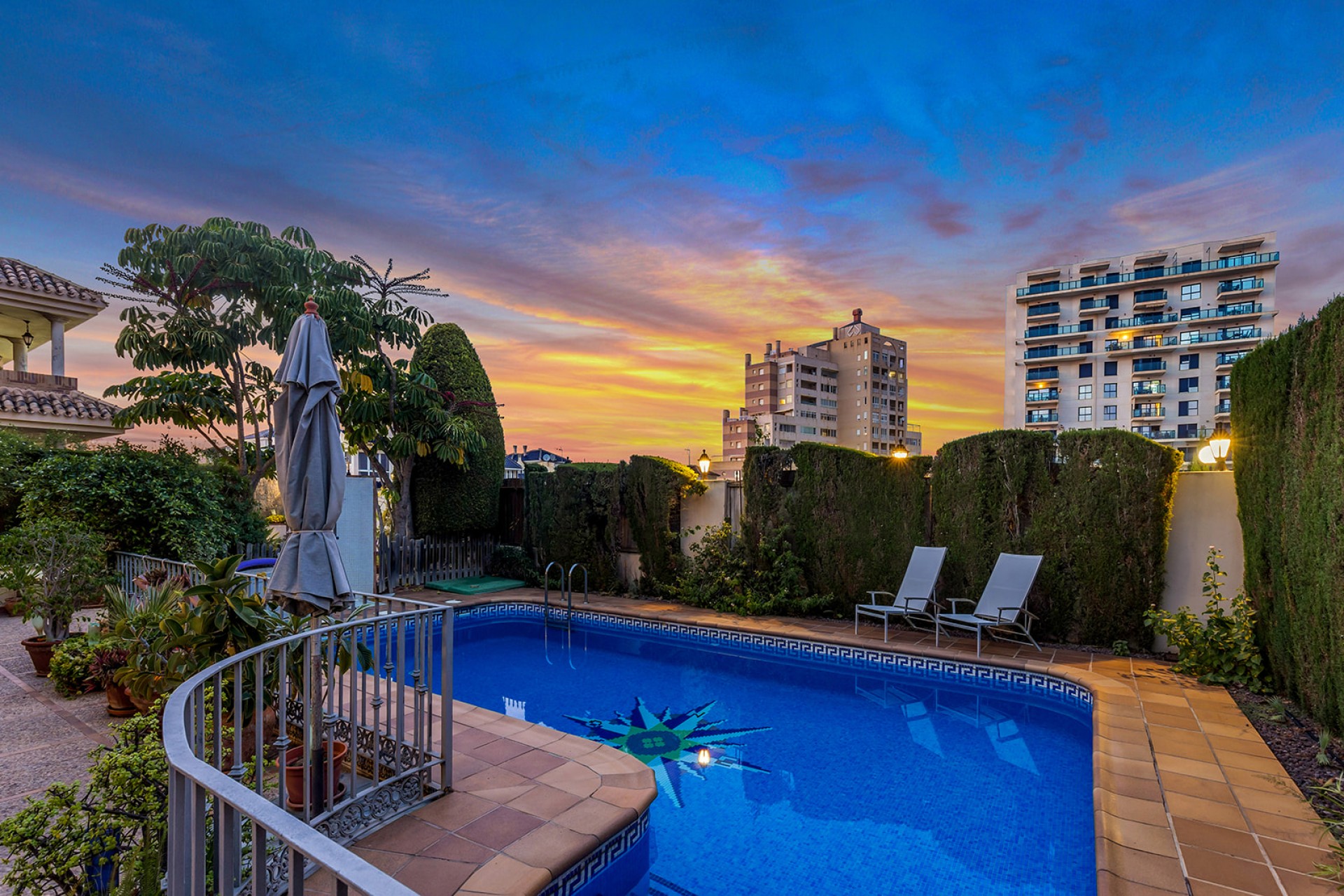 Resale - Villa -
Torrevieja - La veleta