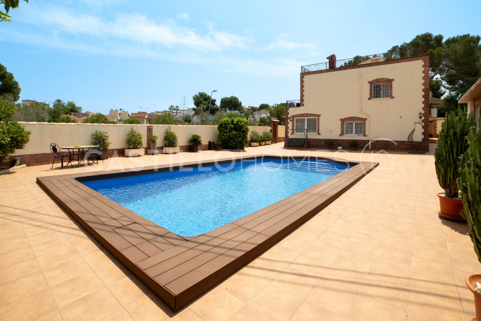 Resale - Villa -
Torrevieja - Los Balcones