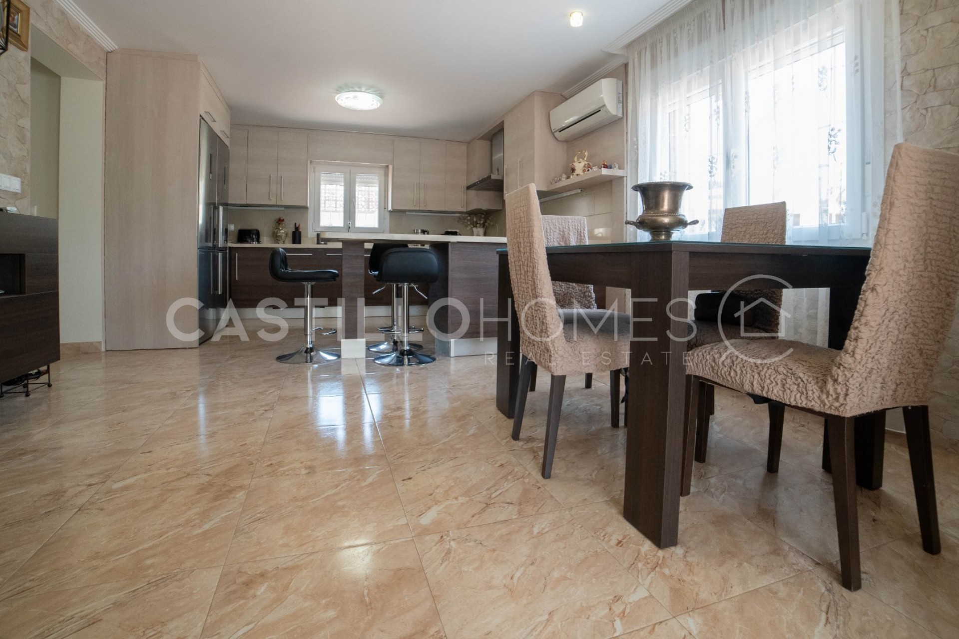 Resale - Villa -
Torrevieja - Los Balcones