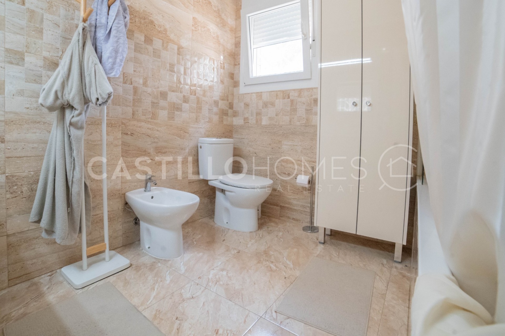 Resale - Villa -
Torrevieja - Los Balcones