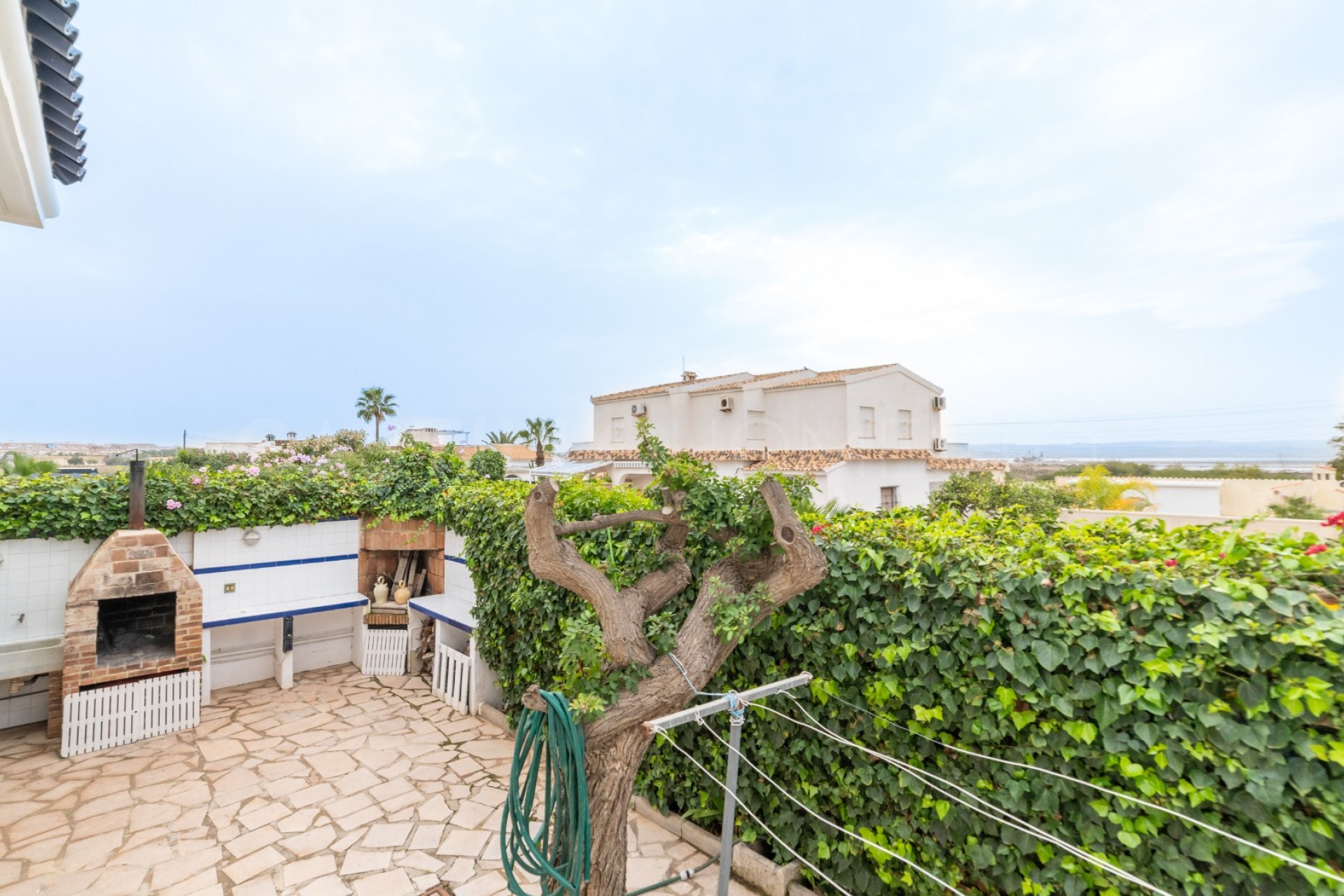 Resale - Villa -
Torrevieja - Torreta florida