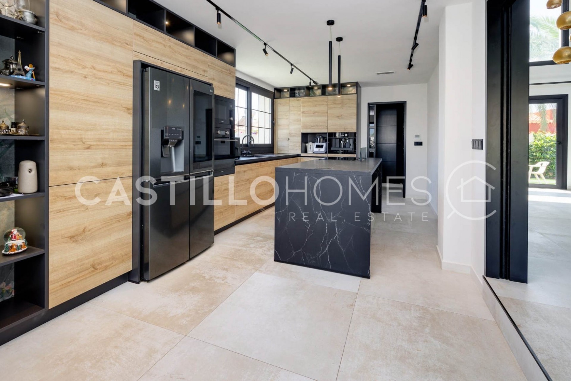 Resale - Villa -
Torrevieja - Torreta florida