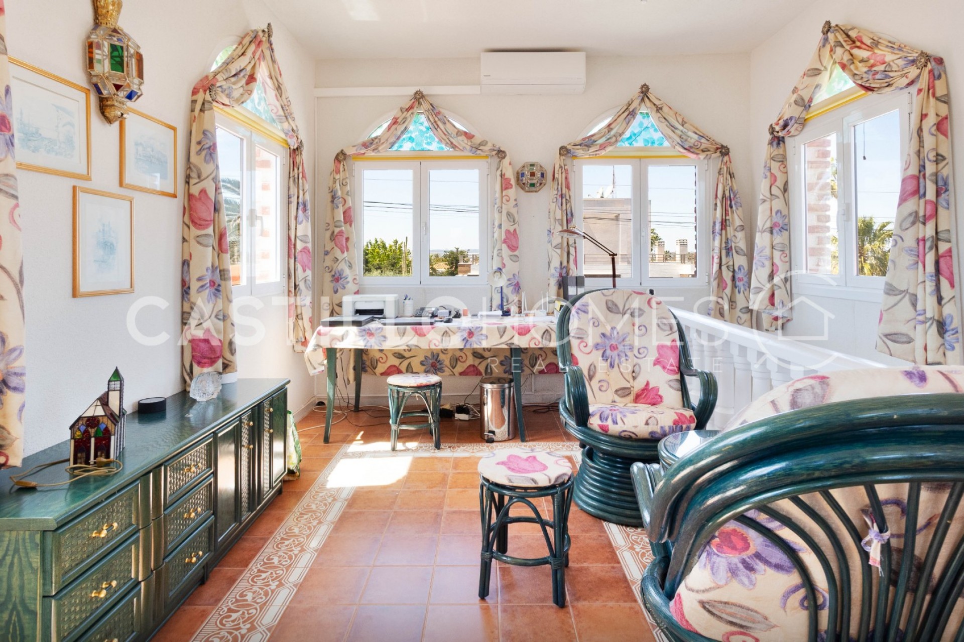 Resale - Villa -
Torrevieja - Torreta florida