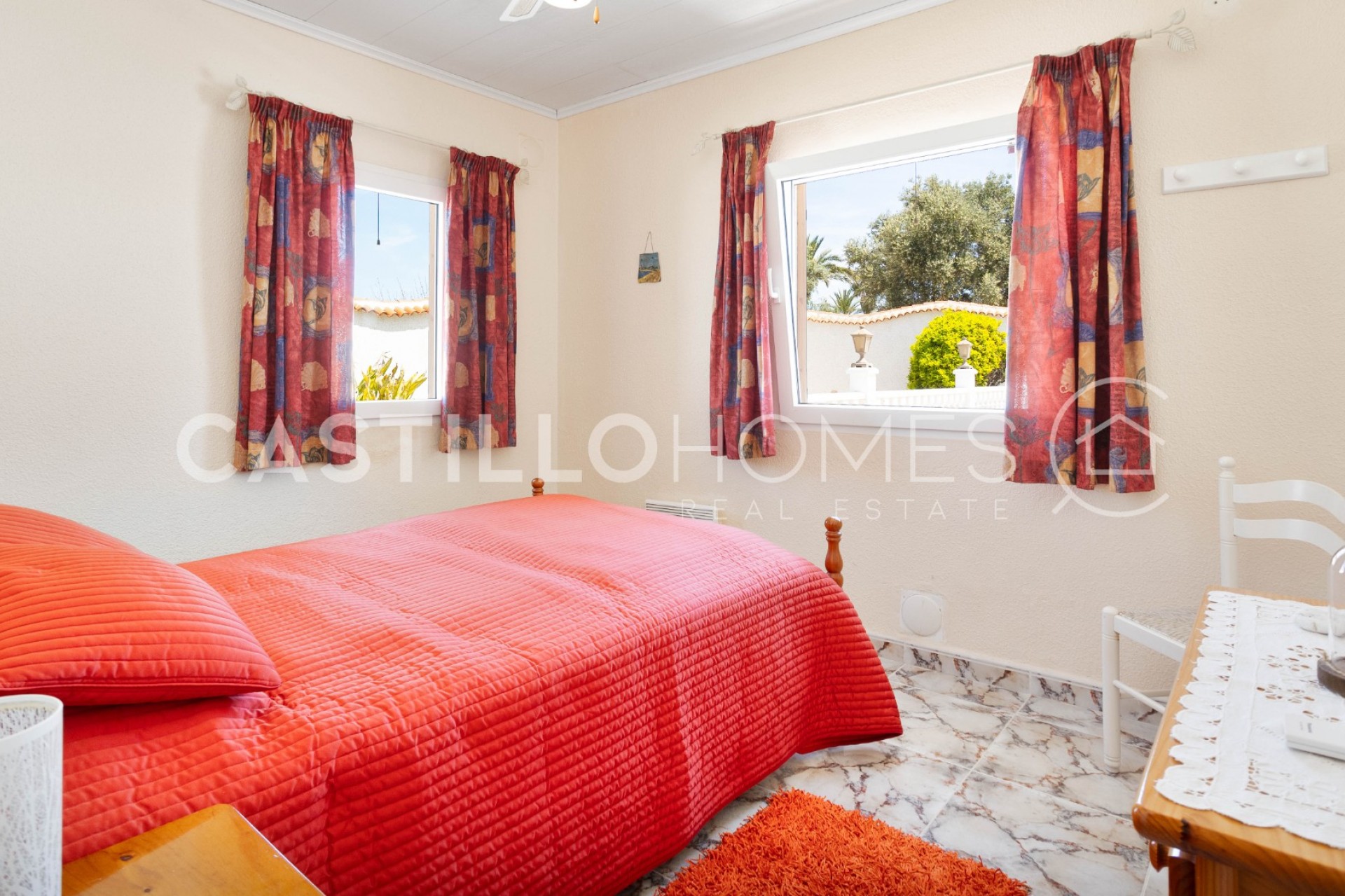 Resale - Villa -
Torrevieja - Torreta florida