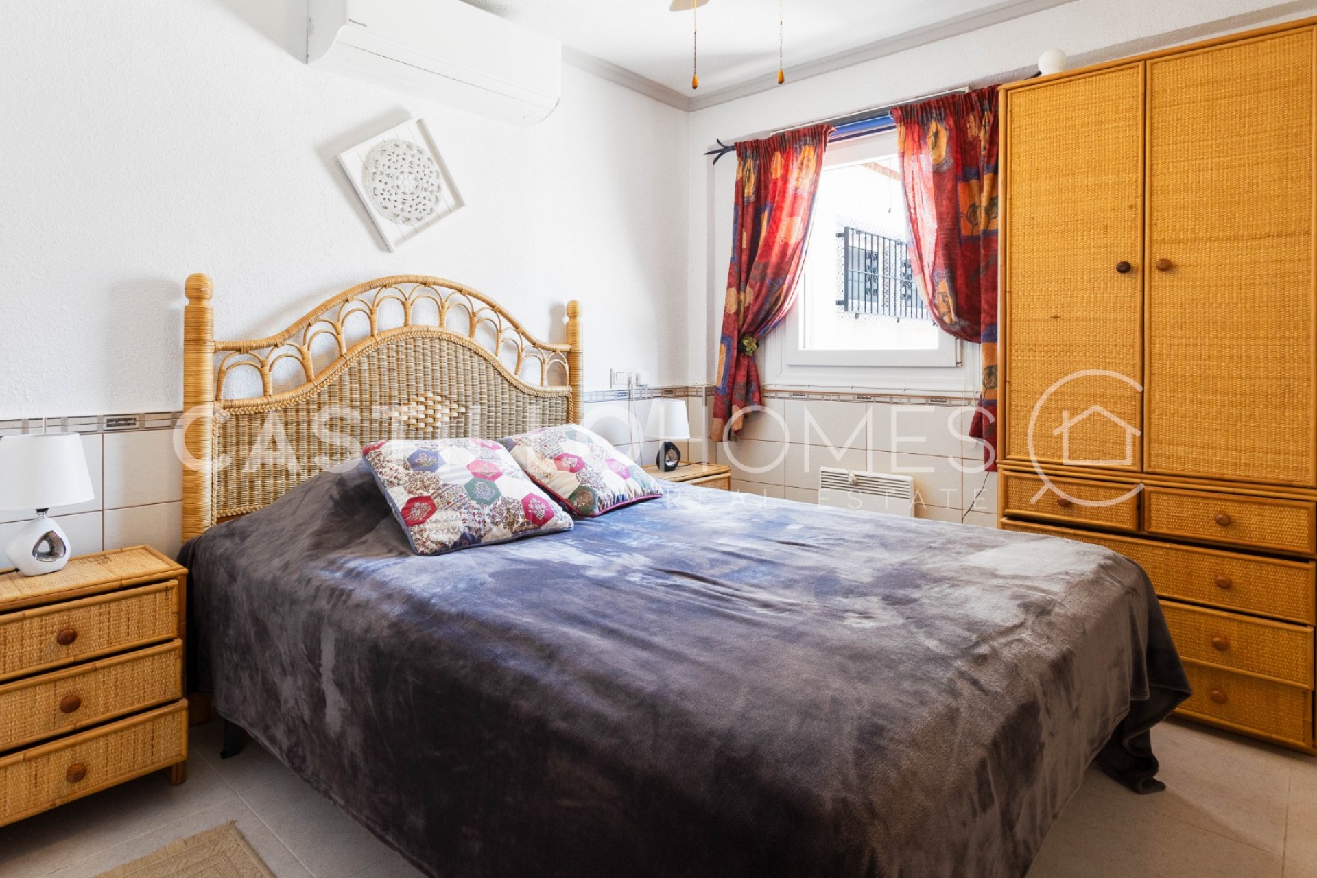 Resale - Villa -
Torrevieja - Torreta florida