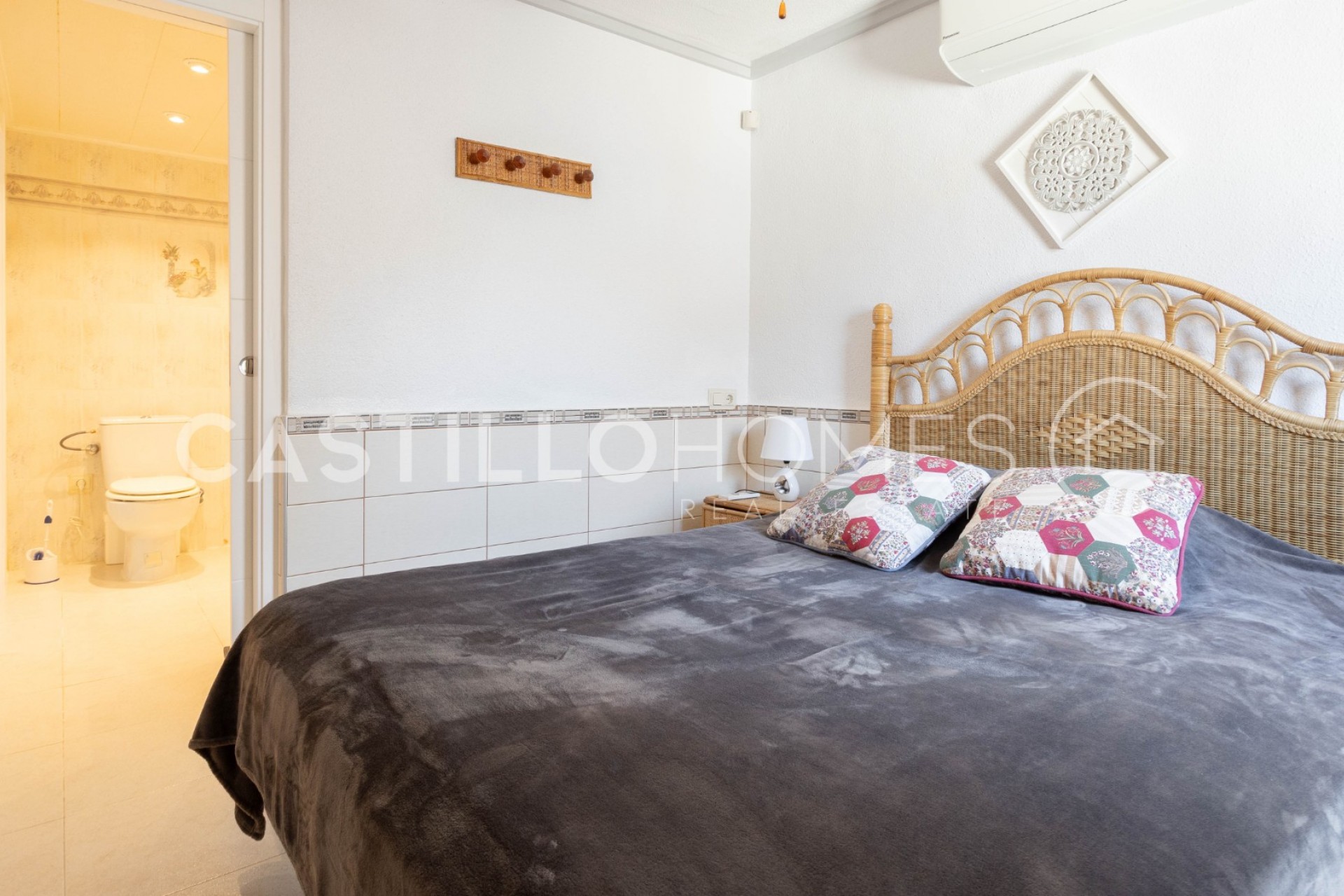 Resale - Villa -
Torrevieja - Torreta florida