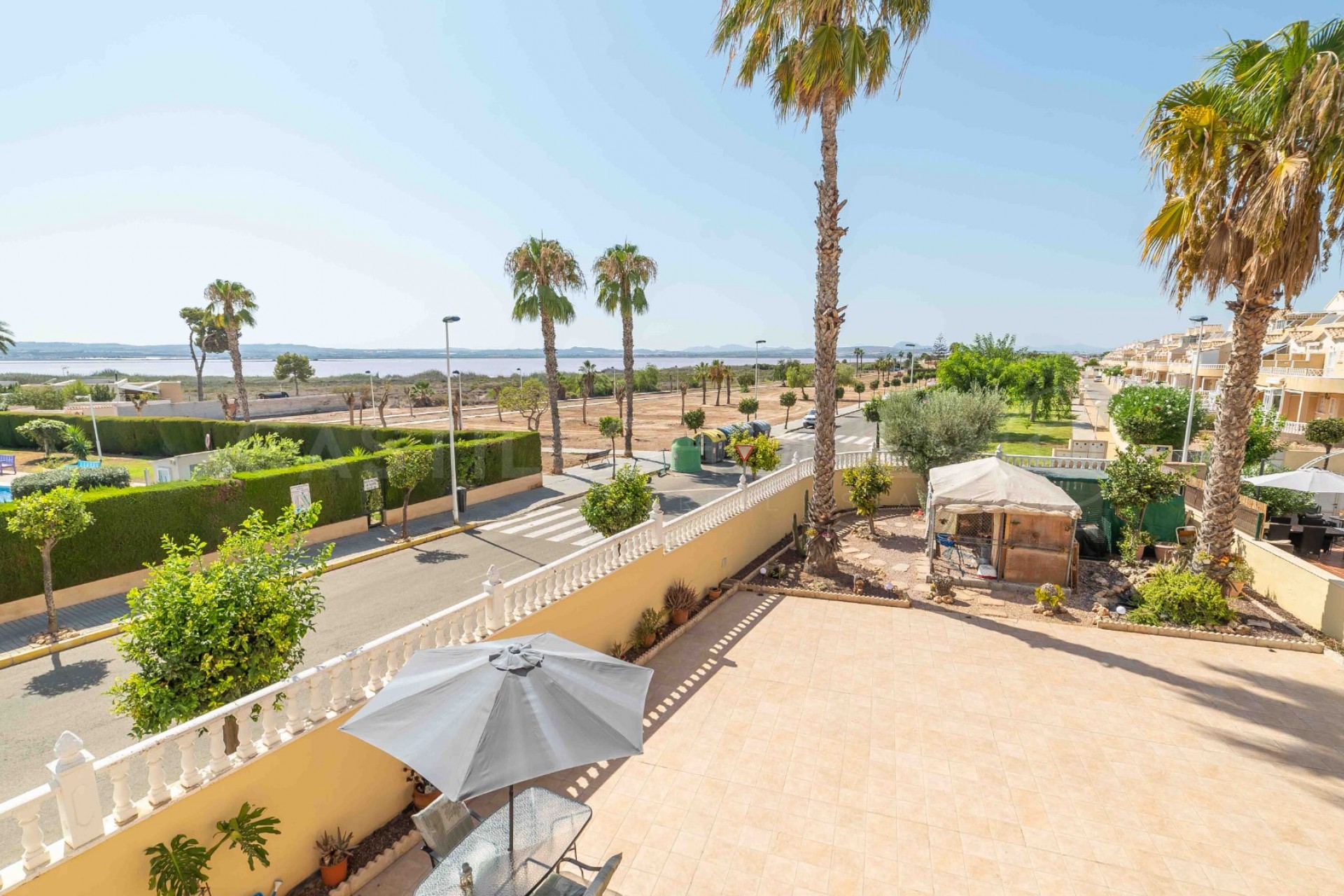 Resale - Villa -
Torrevieja - Torretas