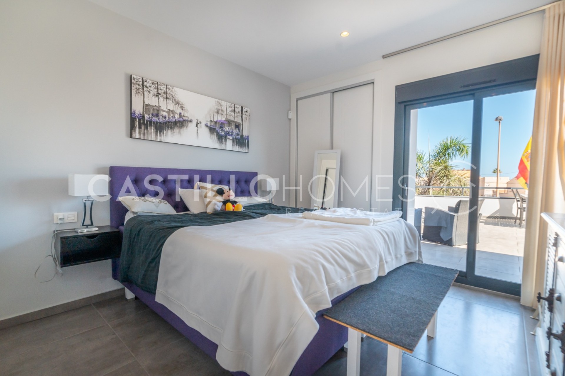 Resale - Villa -
Torrevieja - Urb. Rosaleda