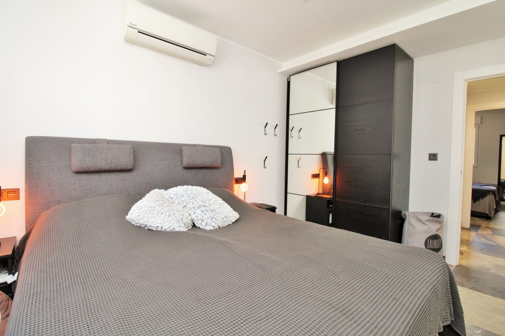 Resale - Villa -
Villamartin - Las Violetas