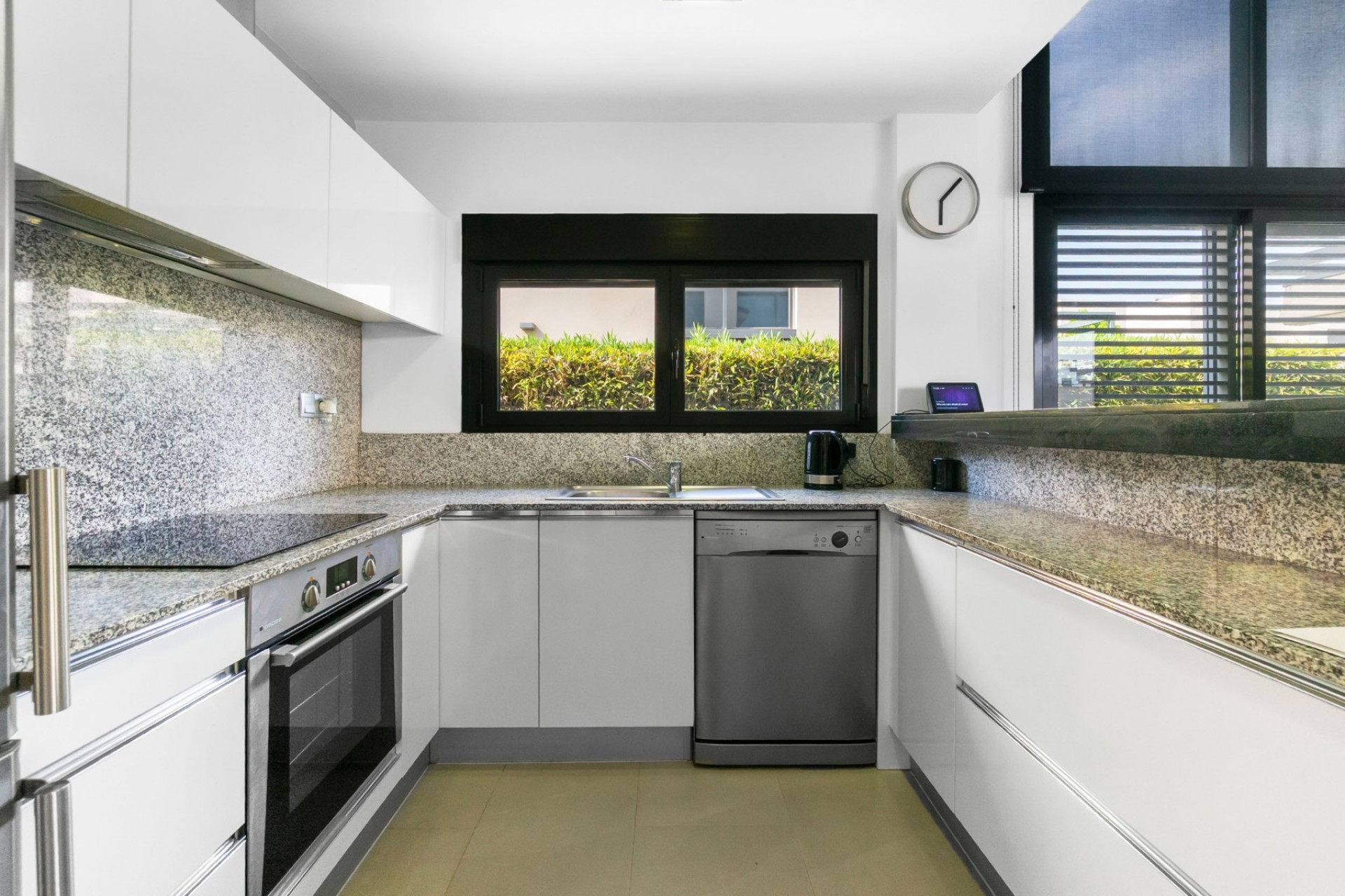 Resale - Villa -
Villamartin - Los Dolses