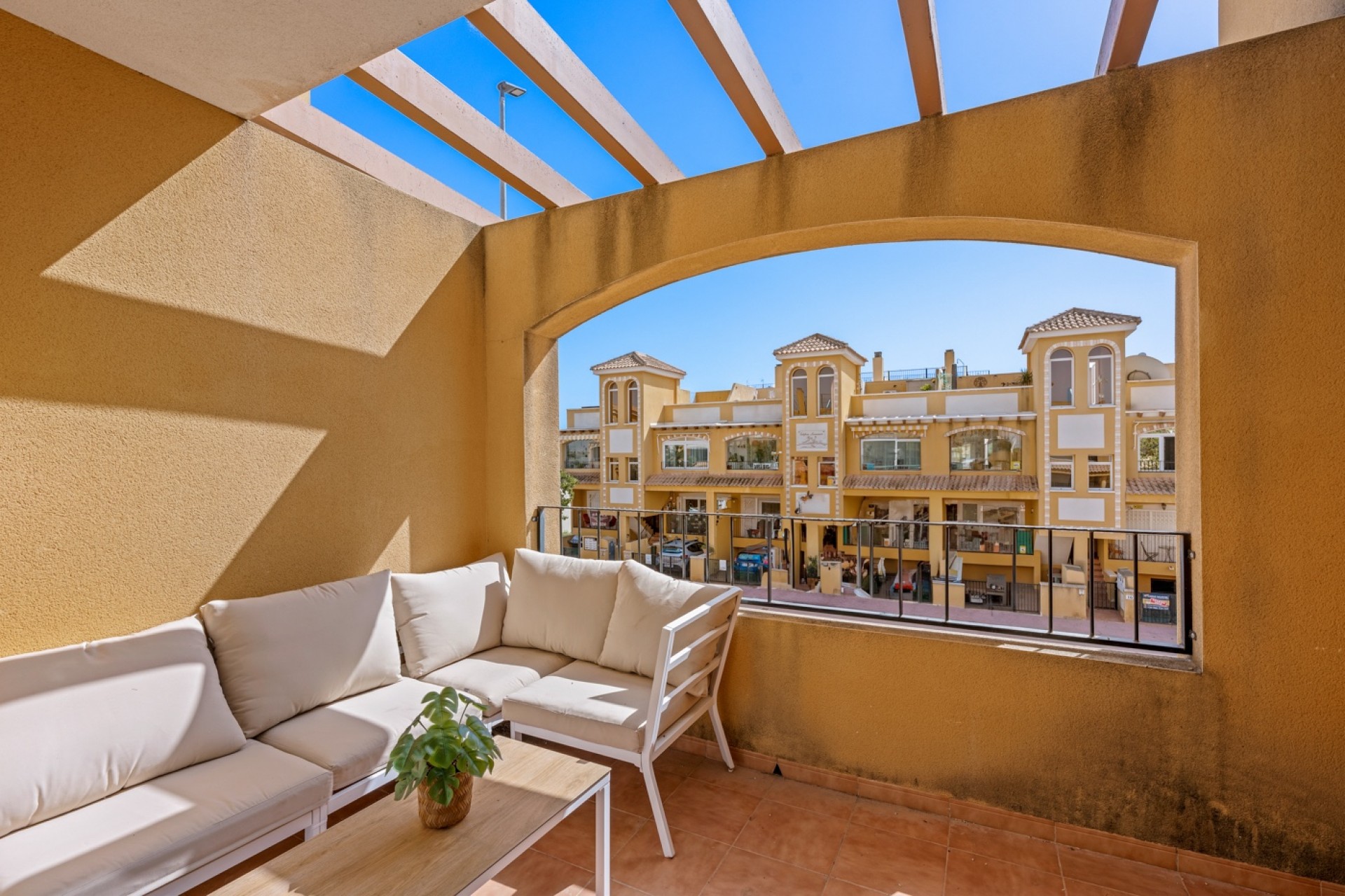Reventa - 1. Apartment / flat -
Daya Nueva - Costa Blanca South