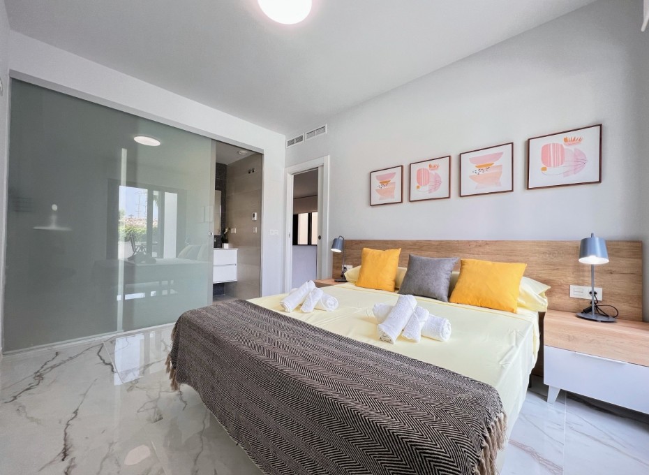 Reventa - 1. Apartment / flat -
Torrevieja - Costa Blanca South