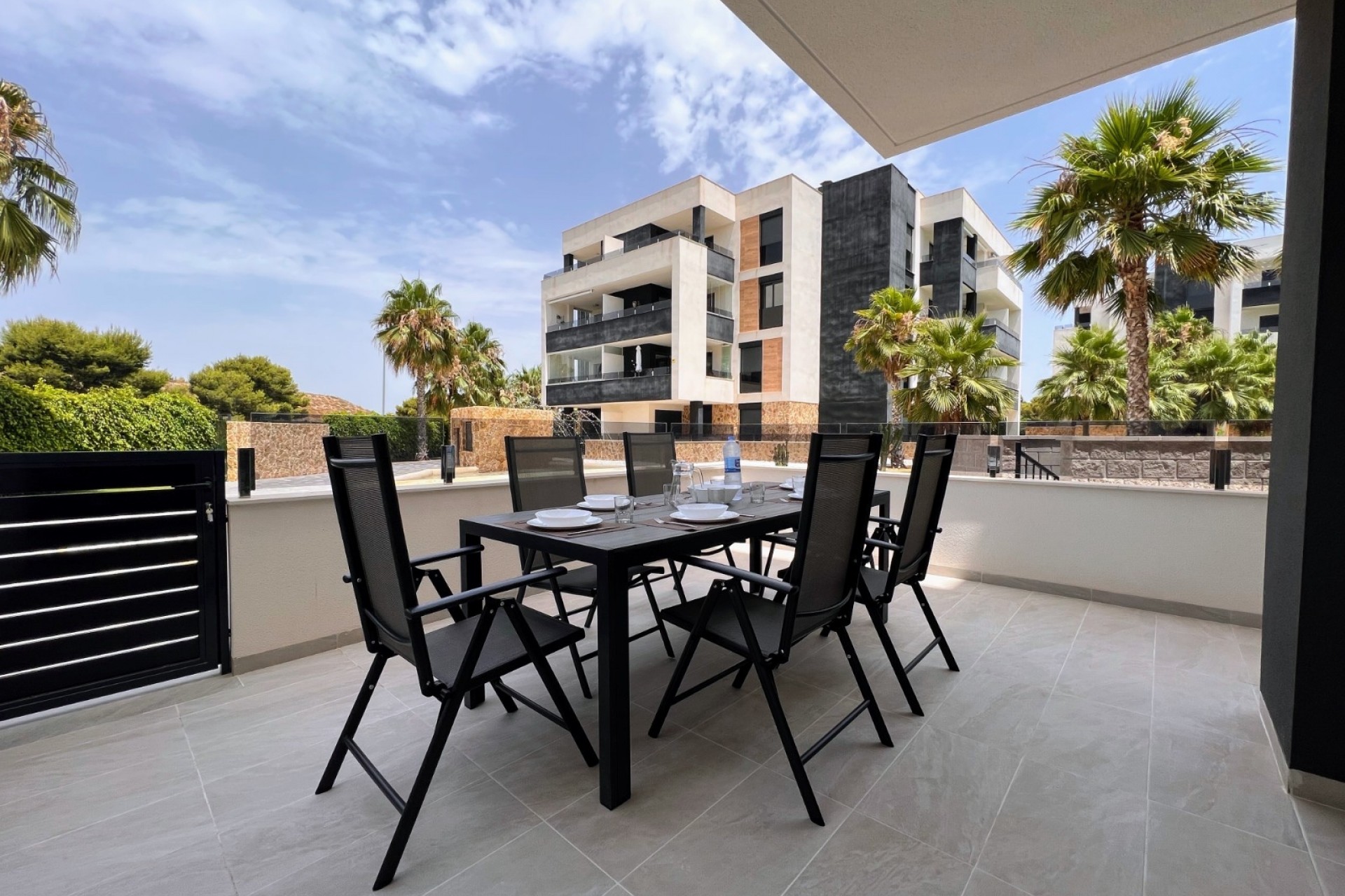 Reventa - 1. Apartment / flat -
Torrevieja - Costa Blanca South