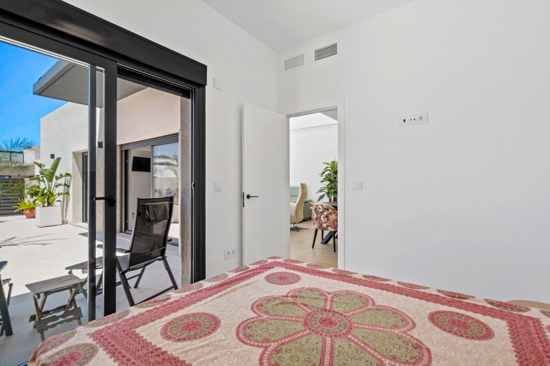 Reventa - 6. Detached villa -
Daya Nueva - Costa Blanca South