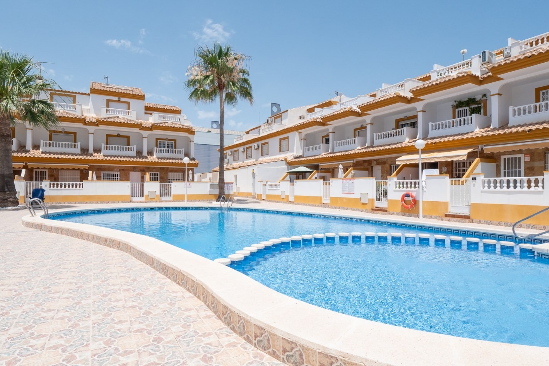 Reventa - Adosado -
Los Alcazares