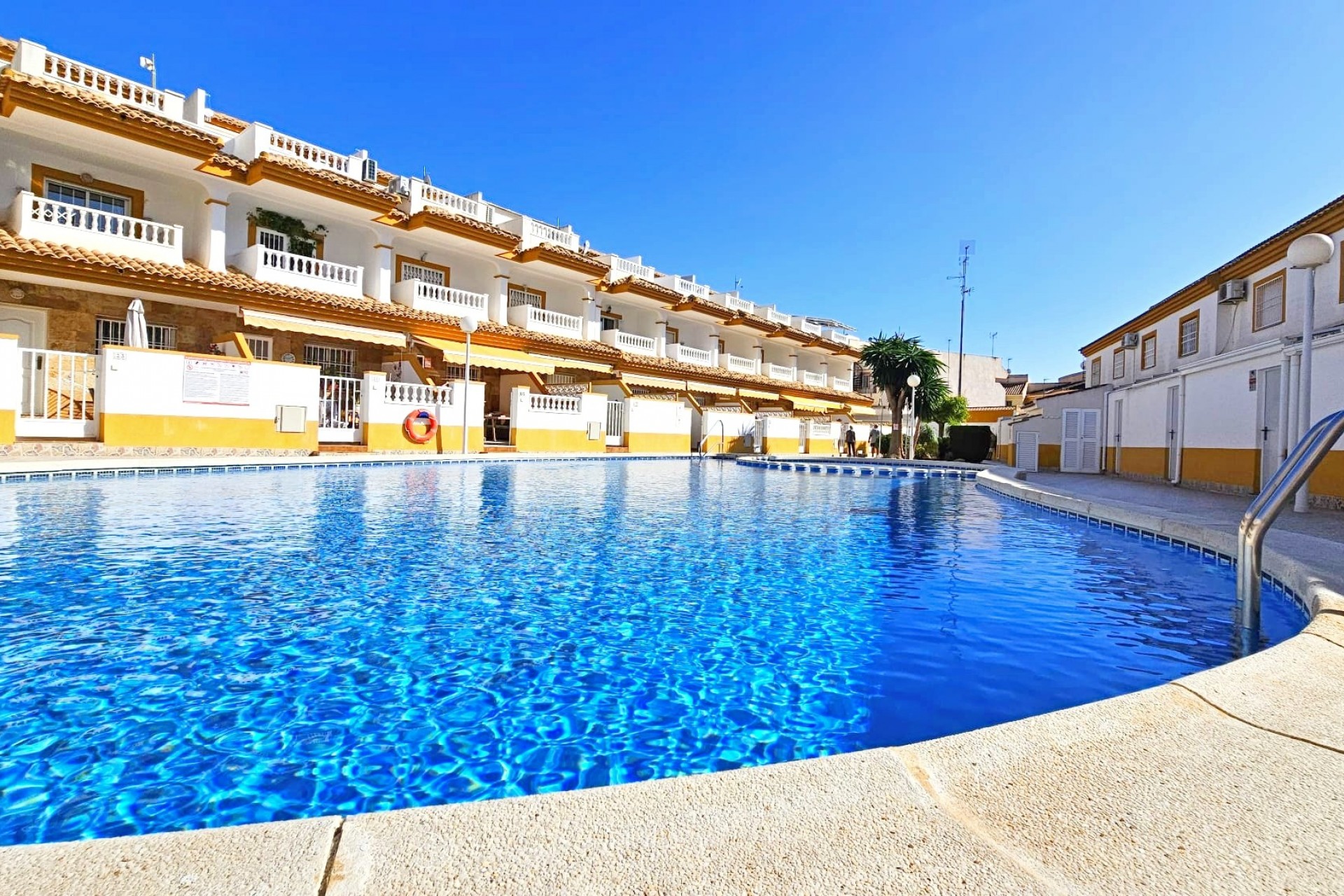 Reventa - Adosado -
Los Alcazares