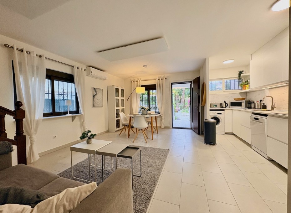 Reventa - Adosado -
Orihuela Costa - Cabo Roig