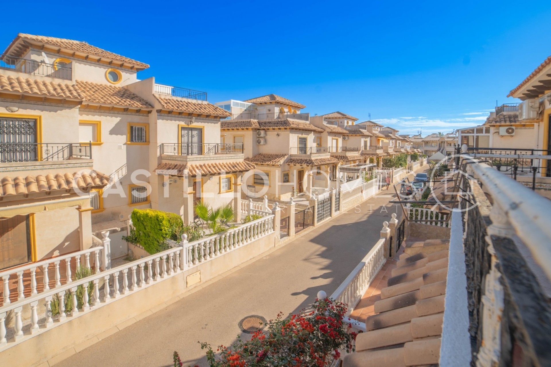 Reventa - Adosado -
Orihuela Costa - La Regia