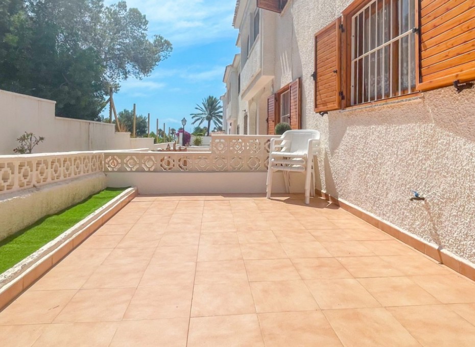 Reventa - Adosado -
Orihuela Costa - Playa Flamenca