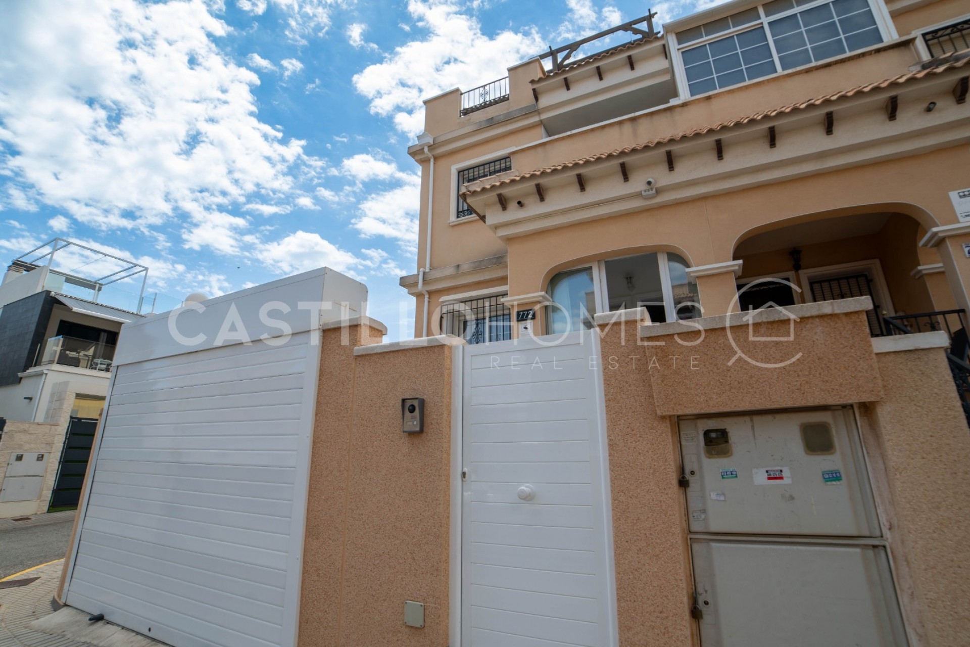 Reventa - Adosado -
Orihuela Costa - Villamartín