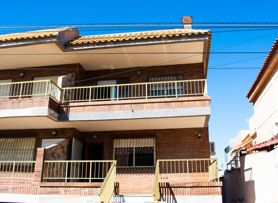 Reventa - Adosado -
Pilar de la Horadada - Torre de la Horadada