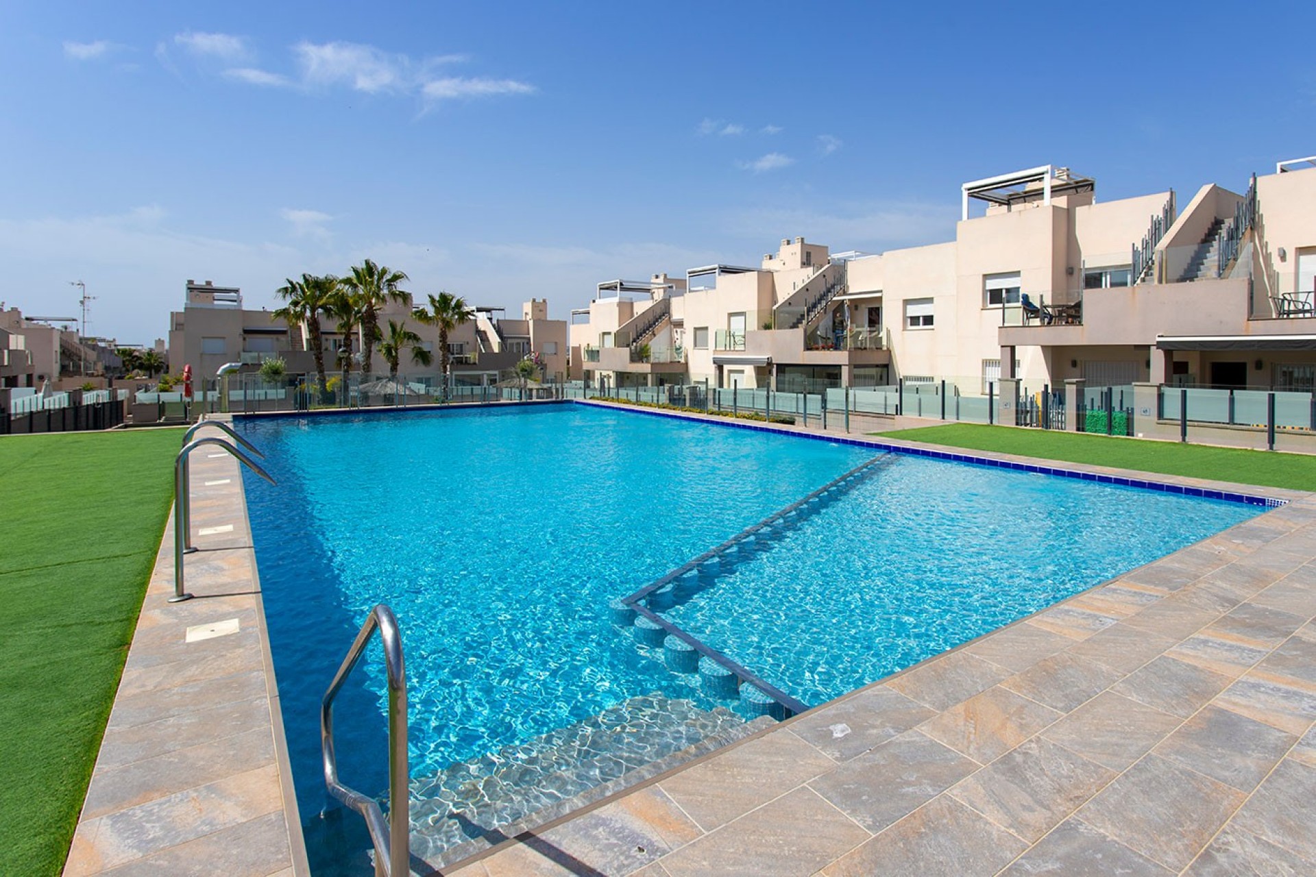 Reventa - Adosado -
Torrevieja - Aguas Nuevas