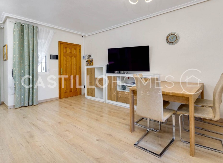 Reventa - Adosado -
Torrevieja - Aguas Nuevas