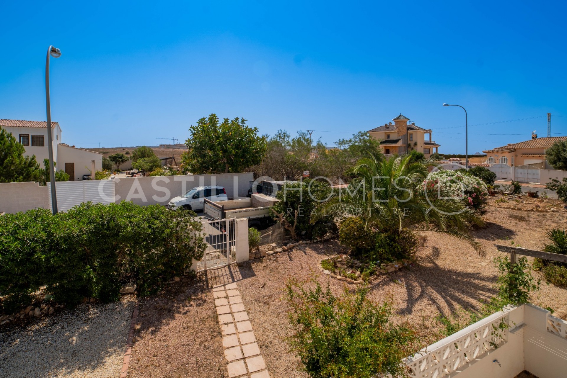 Reventa - Adosado -
Torrevieja - El chaparral