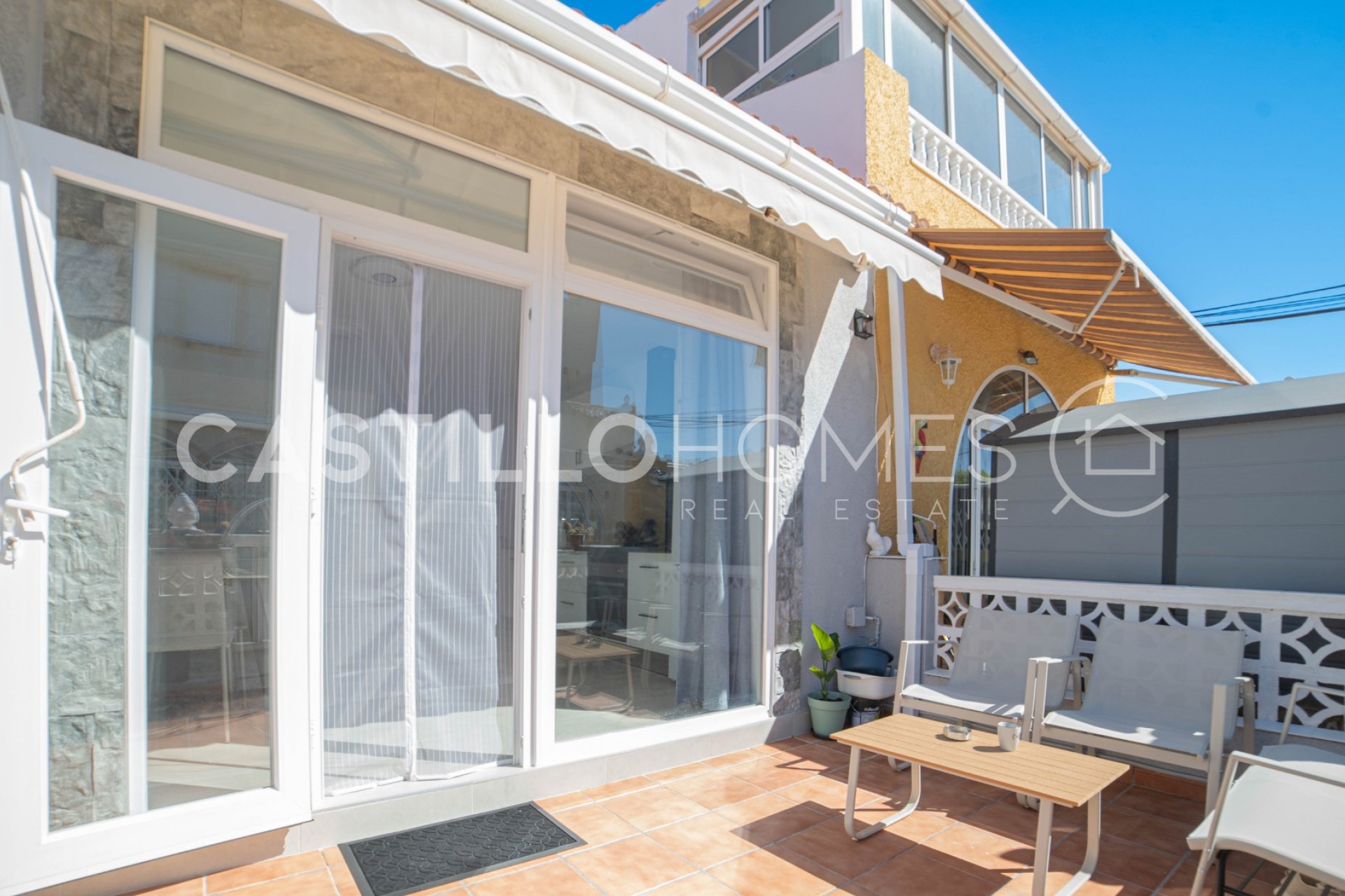 Reventa - Adosado -
Torrevieja - El chaparral