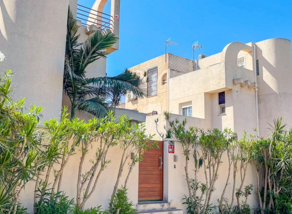 Reventa - Adosado -
Torrevieja - La Siesta - El Salado -  Torreta
