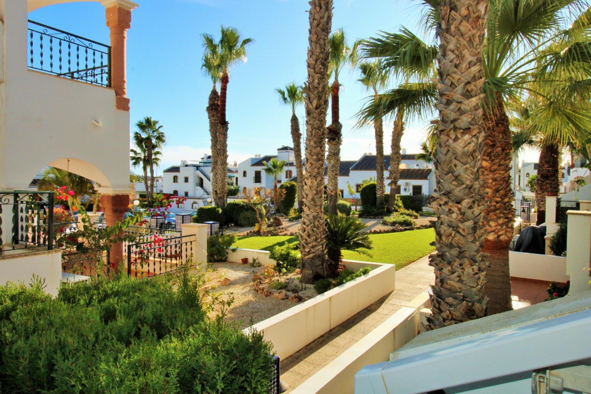 Reventa - Adosado -
Villamartin - PAU 8