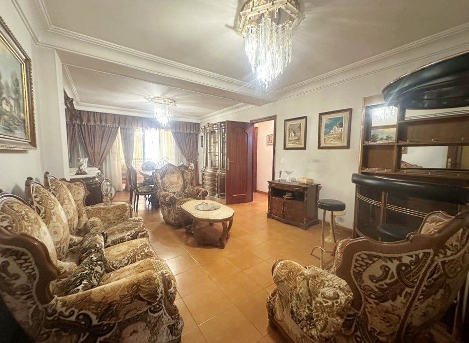 Reventa - Apartament / Duplex -
Torrevieja