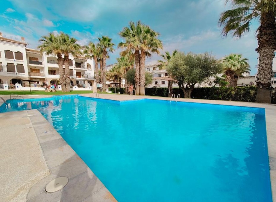 Reventa - Apartamento -
Orihuela Costa - Villamartin
