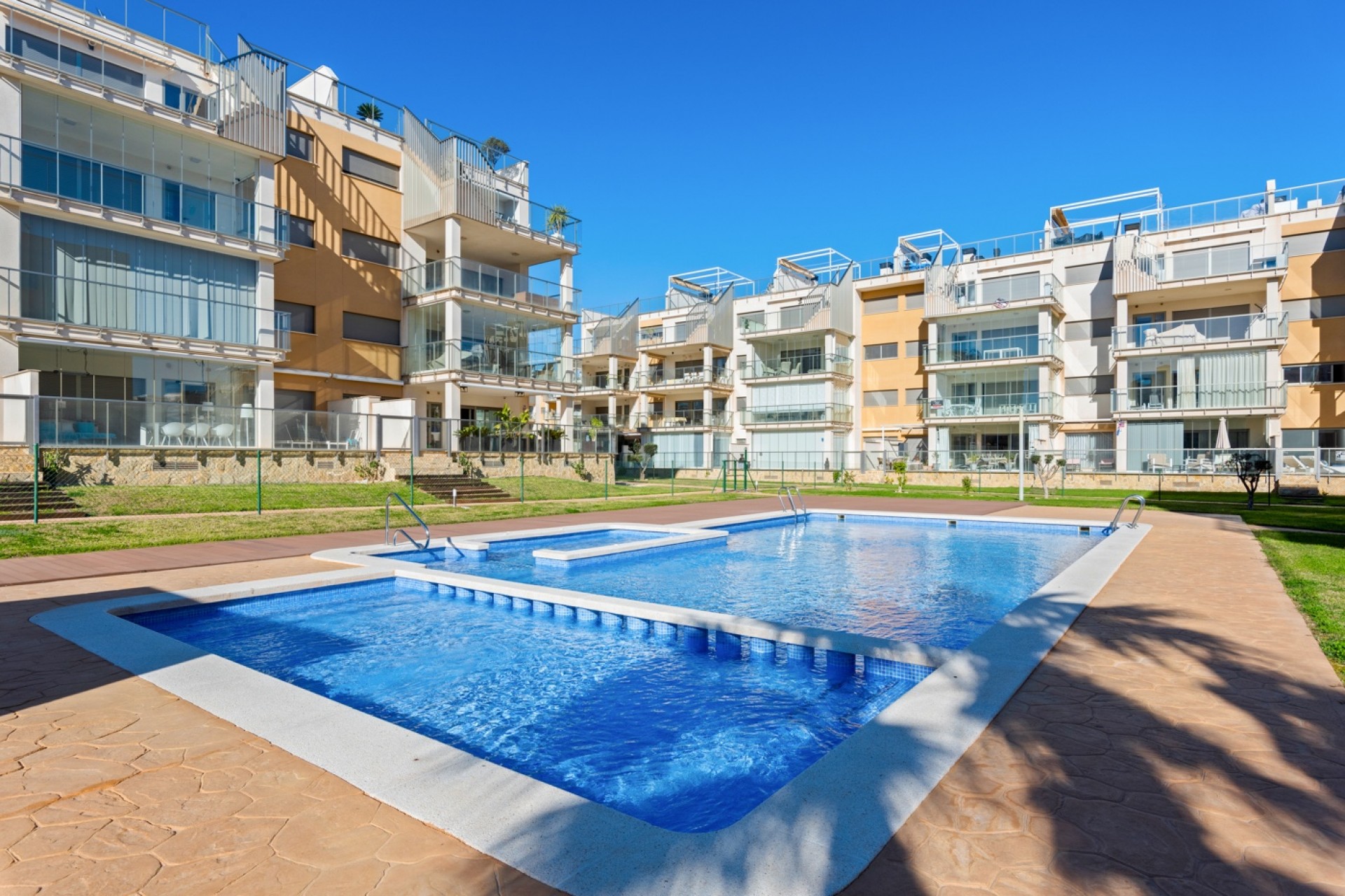 Reventa - Apartamento / piso -
Orihuela Costa* - Los Dolses*