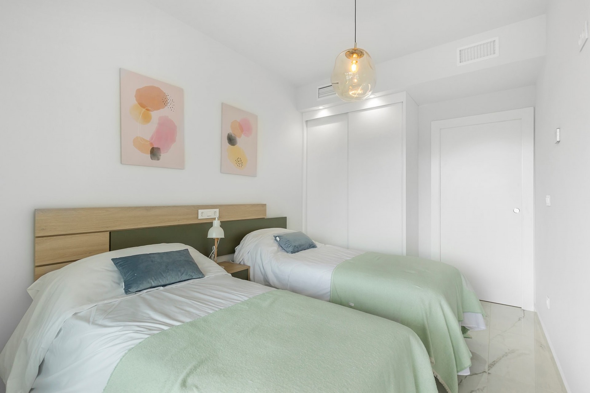 Reventa - Apartamento / piso -
Orihuela Costa - Orihuela