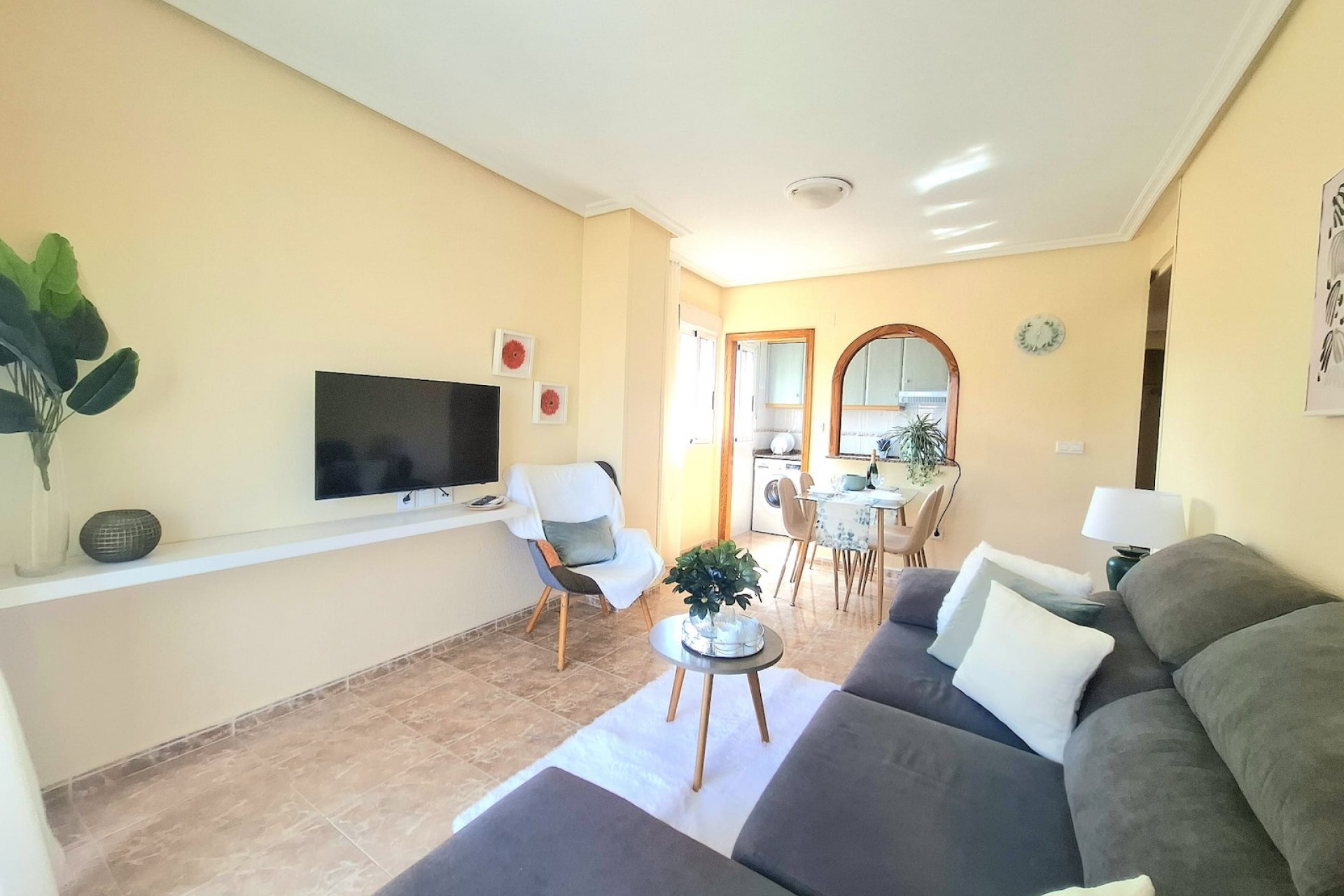 Reventa - Apartamento -
Torrevieja - Centro