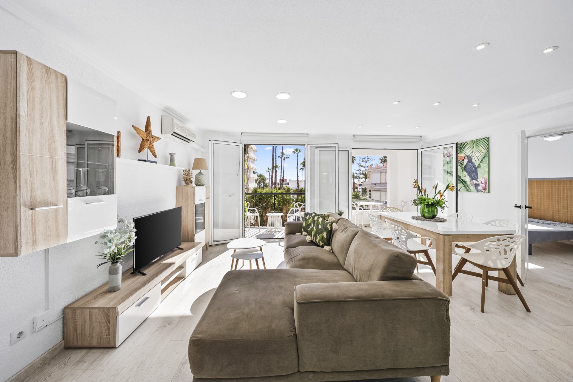 Reventa - Apartamento -
Torrevieja - Puerto