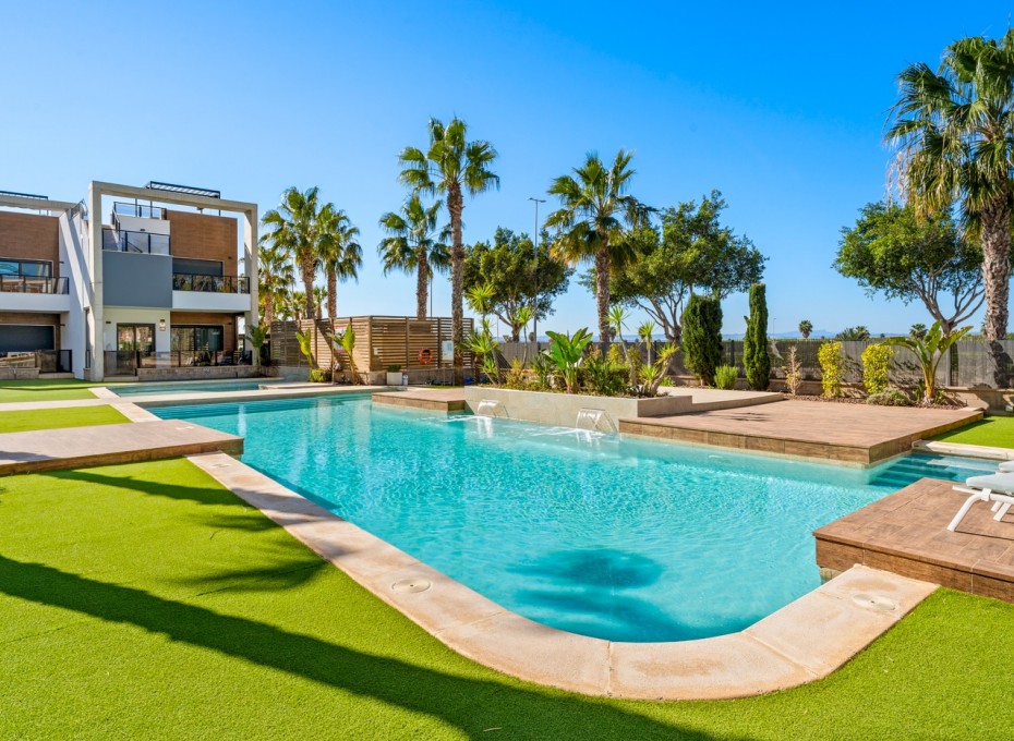 Reventa - Apartment / Flat * -
Guardamar del Segura* - El Raso*