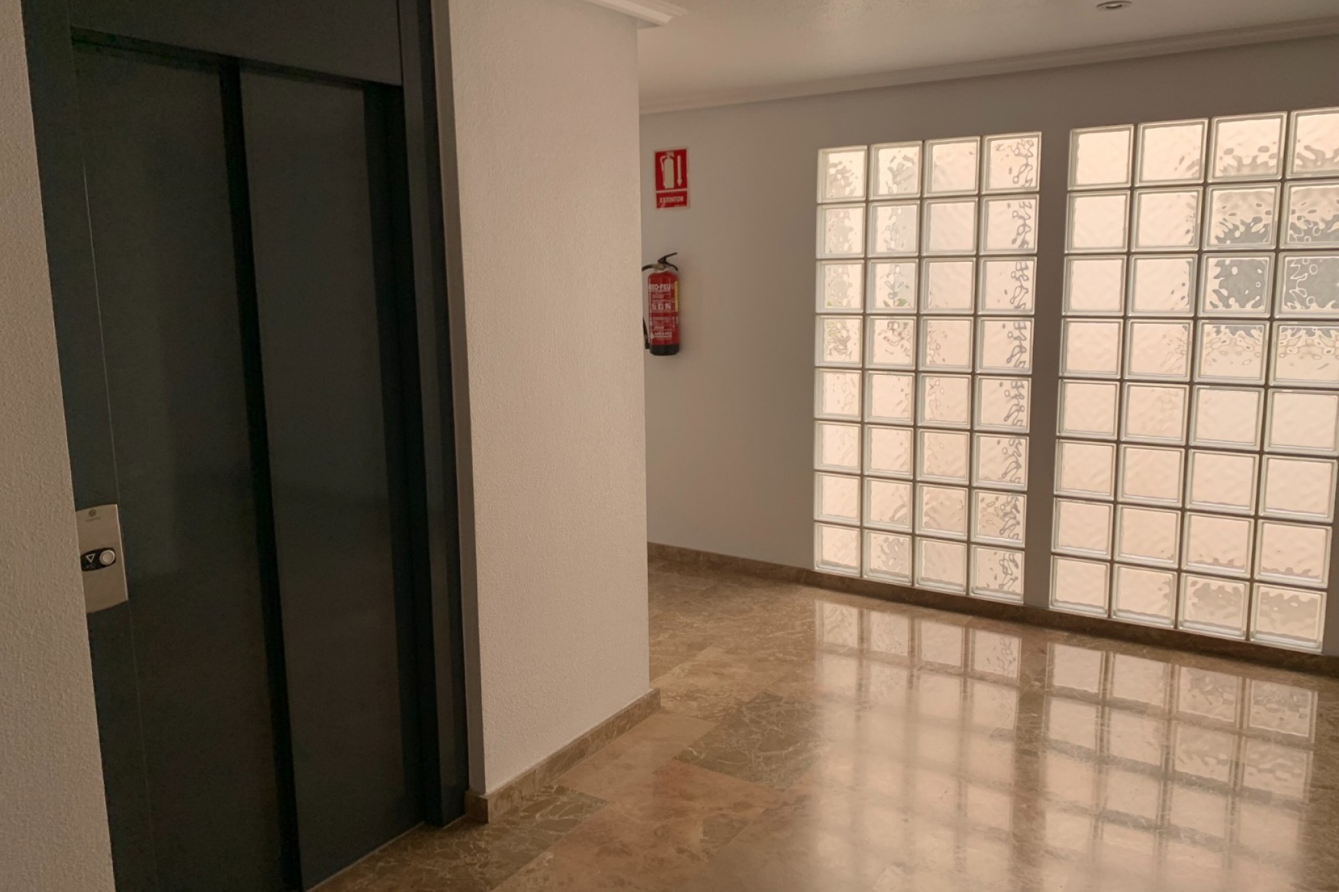 Reventa - Apartment - Flat -
Torrevieia - Center